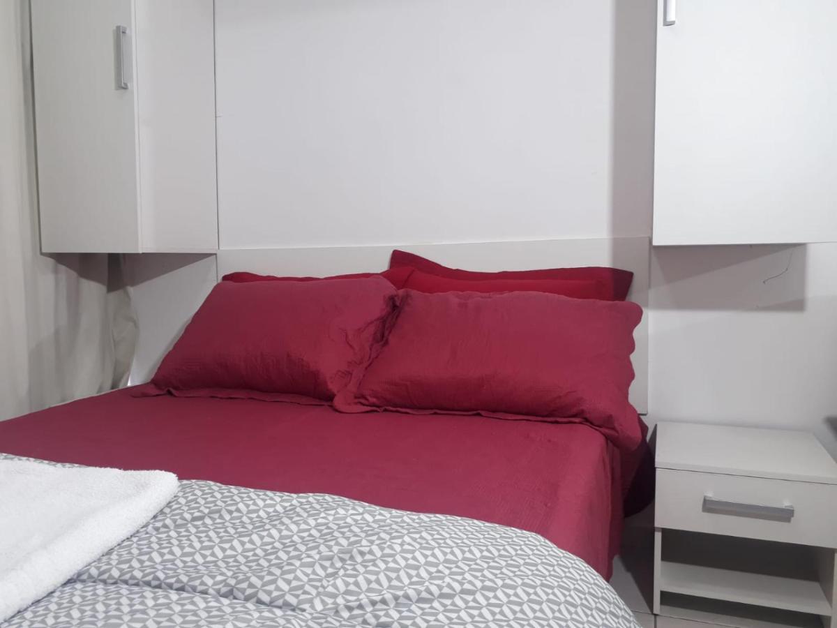 Studio Central Proximo A Faculdade E Rodoviaria 库里提巴 外观 照片
